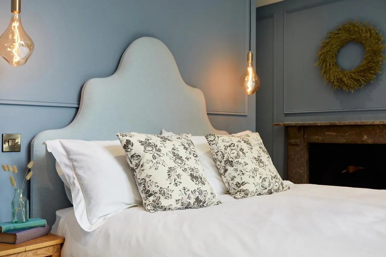 Railway House York By Chateau Anna