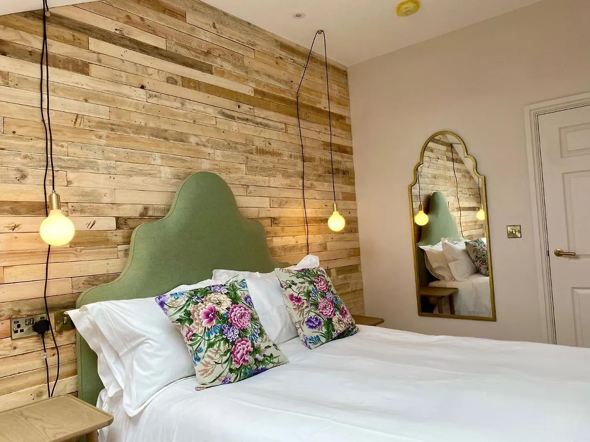 Railway House York By Chateau Anna 0*,