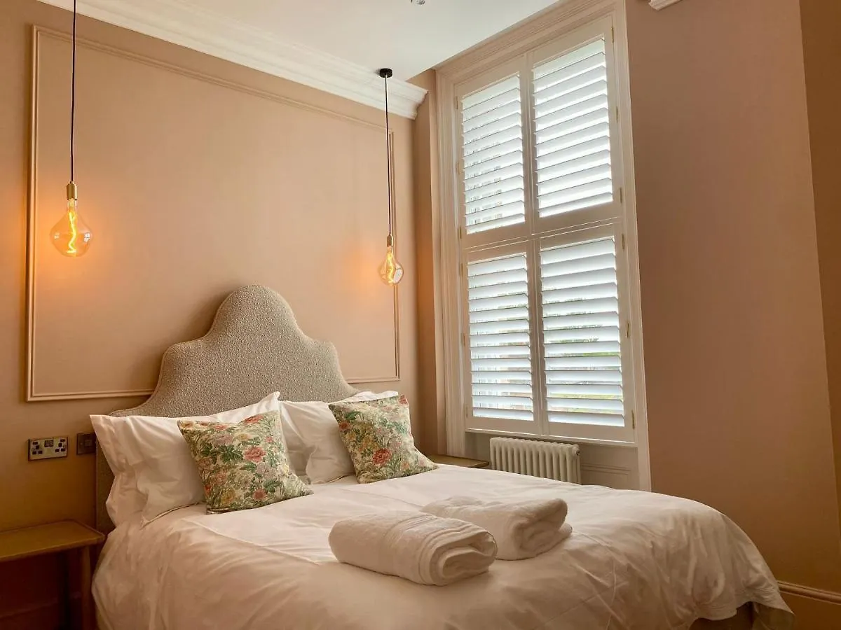 Railway House York By Chateau Anna 0*,