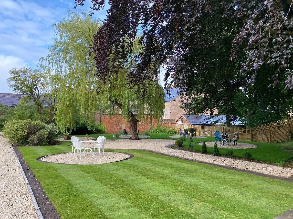 Railway House York By Chateau Anna