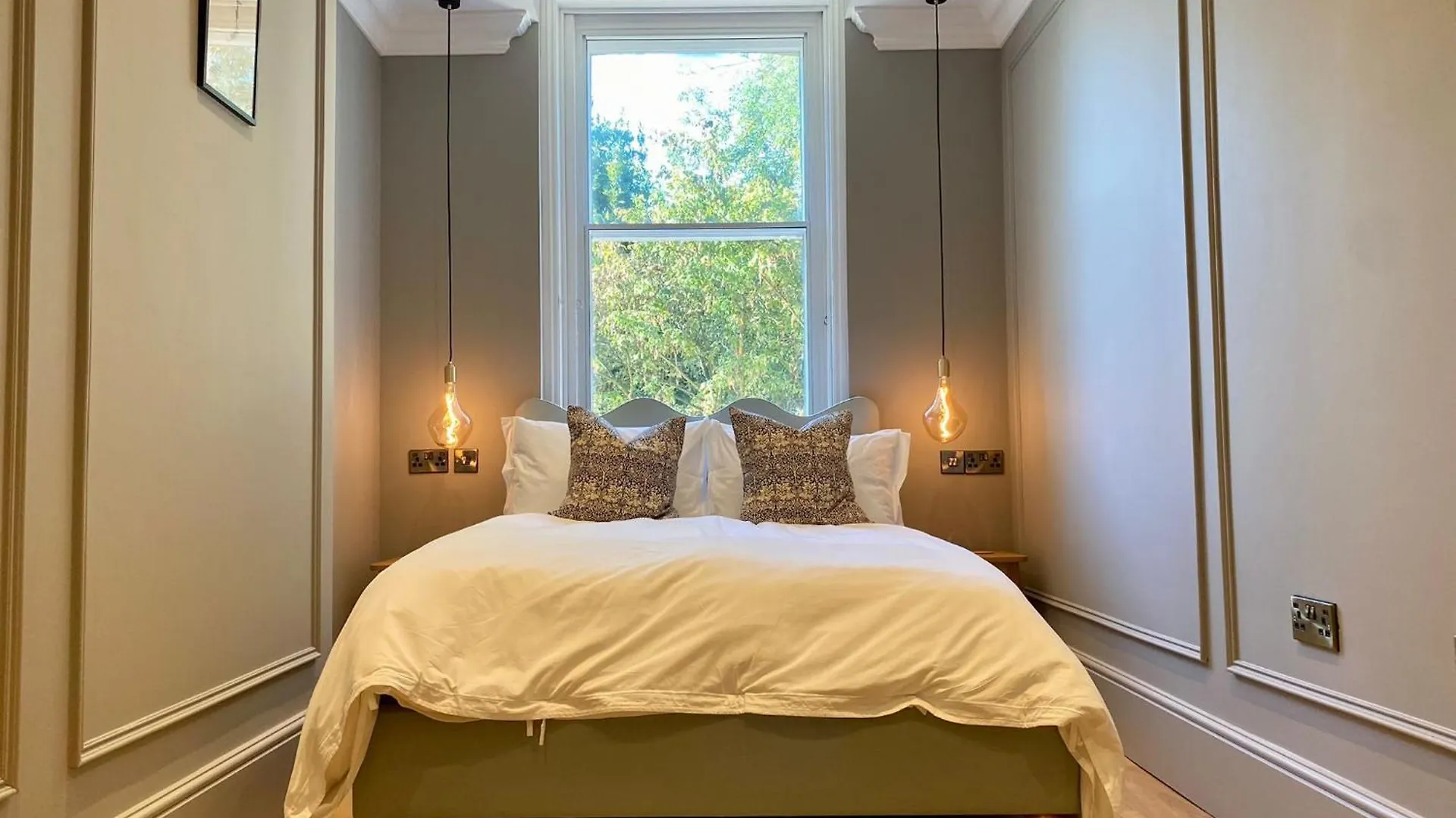 Railway House York By Chateau Anna