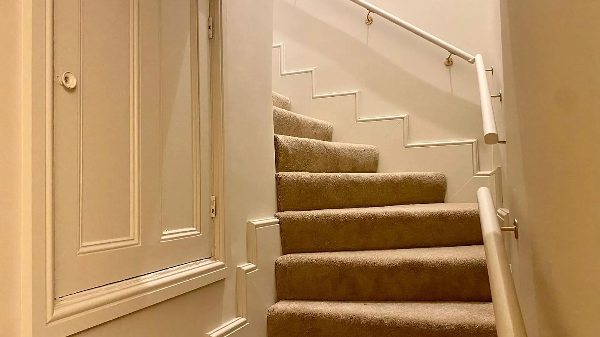 Railway House York By Chateau Anna