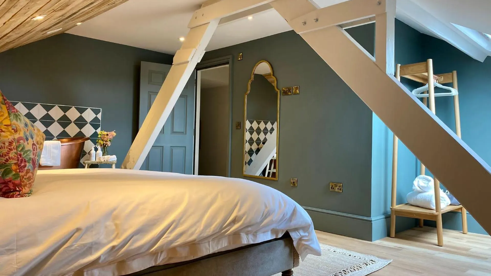 Railway House York By Chateau Anna